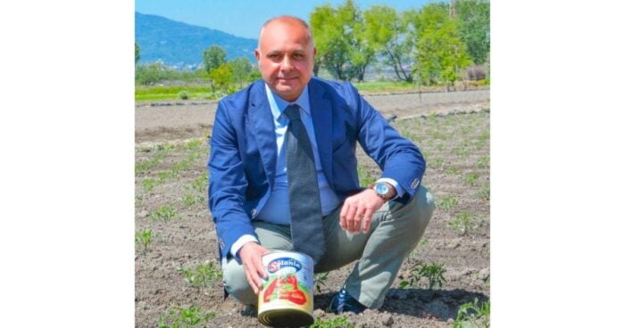 La famosa pizzería de Bogotá que cerró histórico negocio con empresa italiana para traer auténtico tomate San Marzano - La famosa pizzería de Bogotá que cerró histórico negocio con empresa italiana para traer auténtico tomate San Marzano
