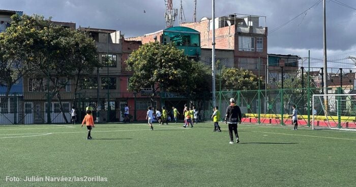La Alcaldía de Kennedy invierte 4 mil millones de pesos en escuelas de fútbol para apoyar a niños y jóvenes gratis Alcaldía