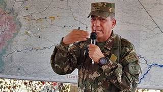 El general retirado que le puso miles de votos al Tigre en los Santanderes y terminó premiado con Ministerio de Defensa - El general retirado que le puso miles de votos al Tigre en los Santanderes y terminó premiado con Ministerio de Defensa