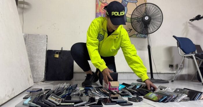 Más de 14.000 celulares han sido robados en Bogotá en 2026, la policía recuperó cerca de 2.000. celulares