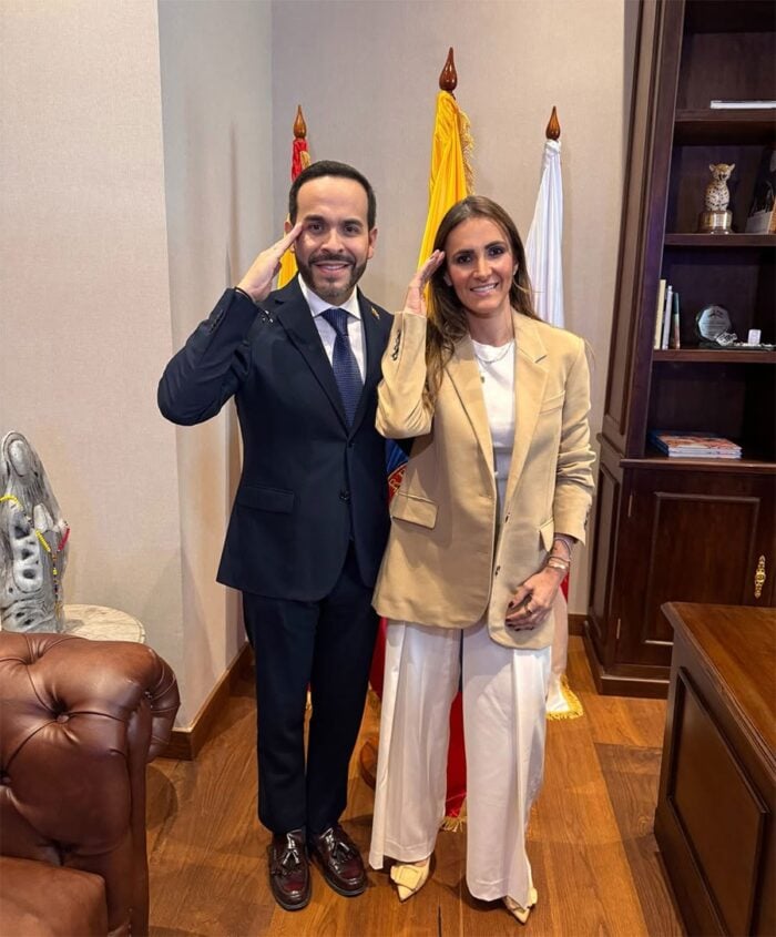  - Los delegados de Petro que saldrán de la junta de la Cámara de Comercio de Bogotá le abren camino a María Paula Correa