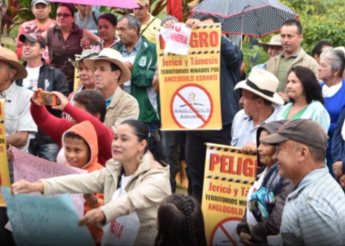 Se le abre puerta a la sudafricana AngloGold Ashanti para su proyecto de oro en Jericó Protestas contra AngloGold Ashanti