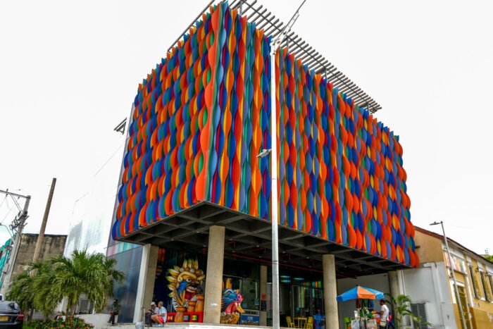  - El paseo por Barranquilla de la esposa de Marco Rubio mientras él y el Presidente hacían acuerdos de cooperación