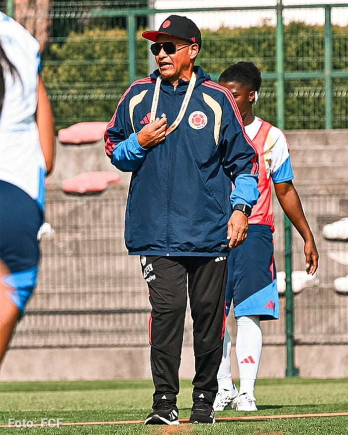 Carlos Paniagua, el futbolista al que una lesión sacó de las canchas y hoy guía a Colombia en el Mundial Sub-20 - Carlos Paniagua, el futbolista al que una lesión sacó de las canchas y hoy guía a Colombia en el Mundial Sub-20
