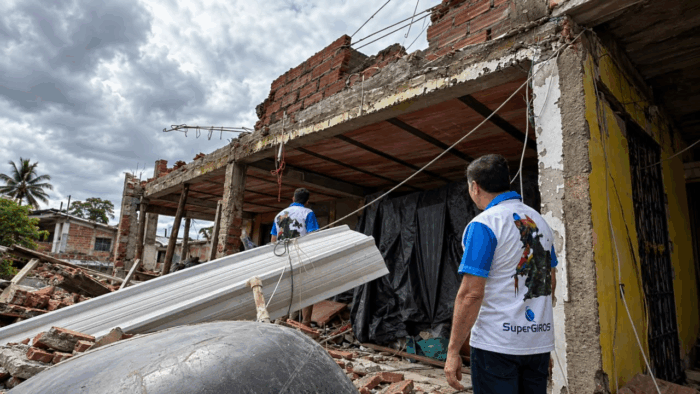 Comenzó la entrega de apoyos del gobierno a damnificados por el terremoto a través de la red de SuperGiros - Comenzó la entrega de apoyos del gobierno a damnificados por el terremoto a través de la red de SuperGiros