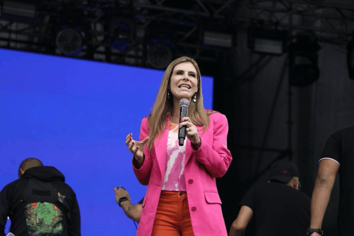 María Carolina Hoyos, la mujer que asumió el reto de llevar las riendas de las históricas Caminatas por la Solidaridad - María Carolina Hoyos, la mujer que asumió el reto de llevar las riendas de las históricas Caminatas por la Solidaridad
