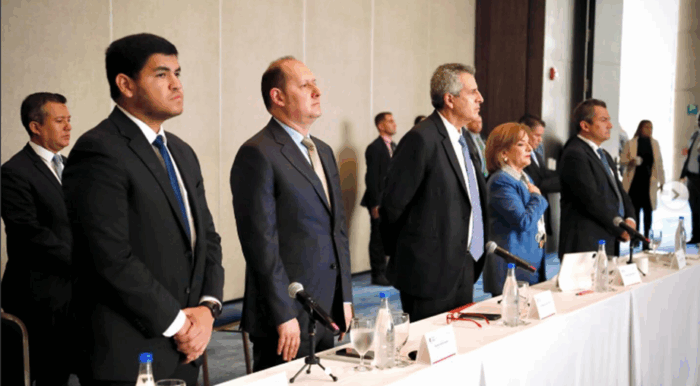 El representante del Presidente en la junta de Colpensiones llega ignorante del tema, pero fue clave en su triunfo - El representante del Presidente en la junta de Colpensiones llega ignorante del tema, pero fue clave en su triunfo