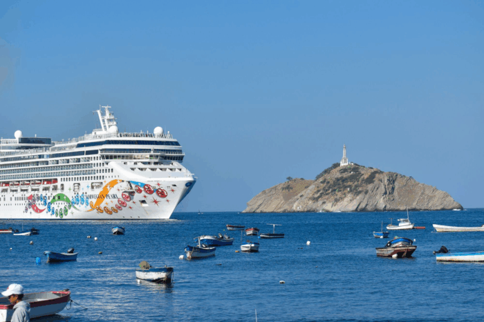 El crucero que no llegó a Santa Marta y encendió las alarmas justo cuando empieza la temporada - El crucero que no llegó a Santa Marta y encendió las alarmas justo cuando empieza la temporada