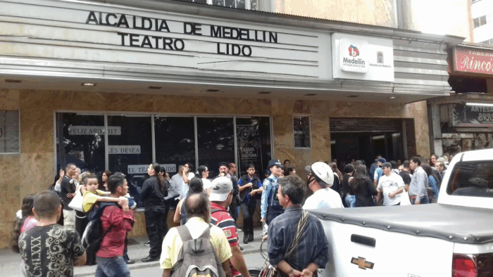  - El emblemático teatro Lido en Medellín que Cine Colombia dejó caer y Fico Gutiérrez quiere rescatar definitivamente
