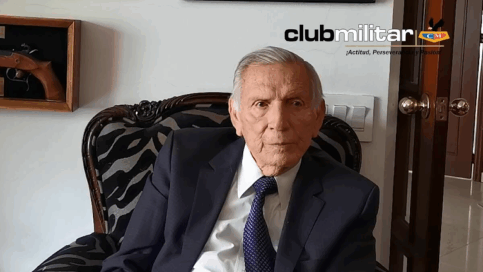 Cuando el exministro de justicia Enrique Low Murtra portaba un arma con la que intentó defenderse, pero fue asesinado - Cuando el exministro de justicia Enrique Low Murtra portaba un arma con la que intentó defenderse, pero fue asesinado