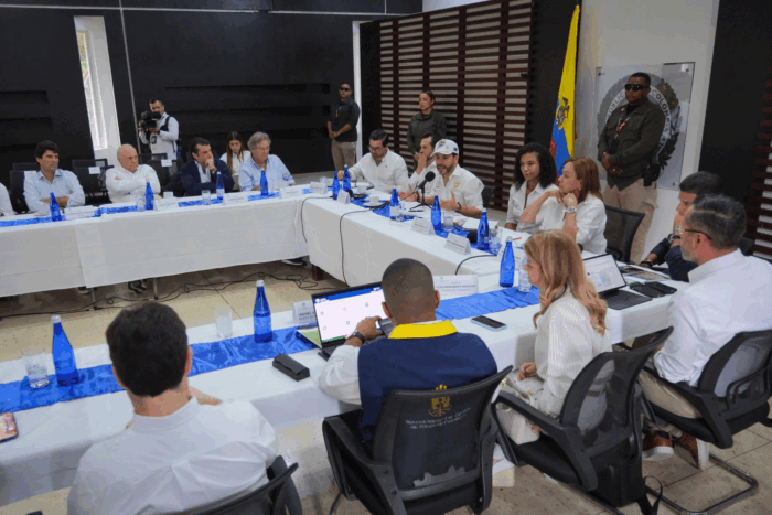  - Con 14 anuncios y un billón de pesos cerró la cumbre en Chocó del Presidente y los empresarios más ricos del país