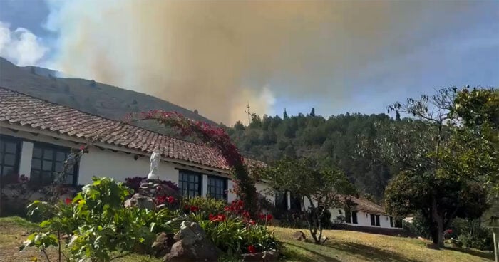El lujoso hotel en Villa de Leyva que sacó sus huéspedes y se convirtió en base de operaciones contra el voraz incendio - El lujoso hotel en Villa de Leyva que sacó sus huéspedes y se convirtió en base de operaciones contra el voraz incendio