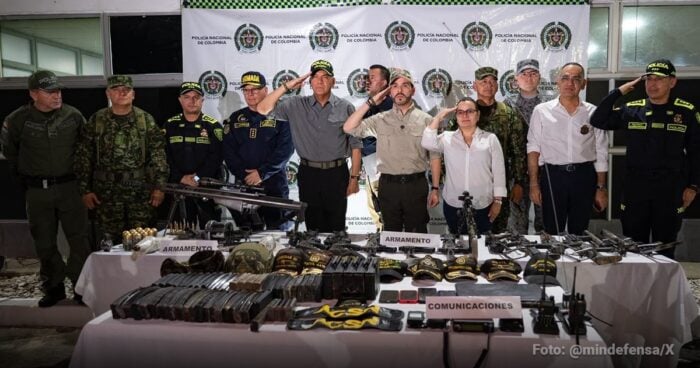 Quiénes están detrás del poderoso fusil que tumba aviones que le incautaron a socio del abatido 'bendito menor' - Quiénes están detrás del poderoso fusil que tumba aviones que le incautaron a socio del abatido 'bendito menor'