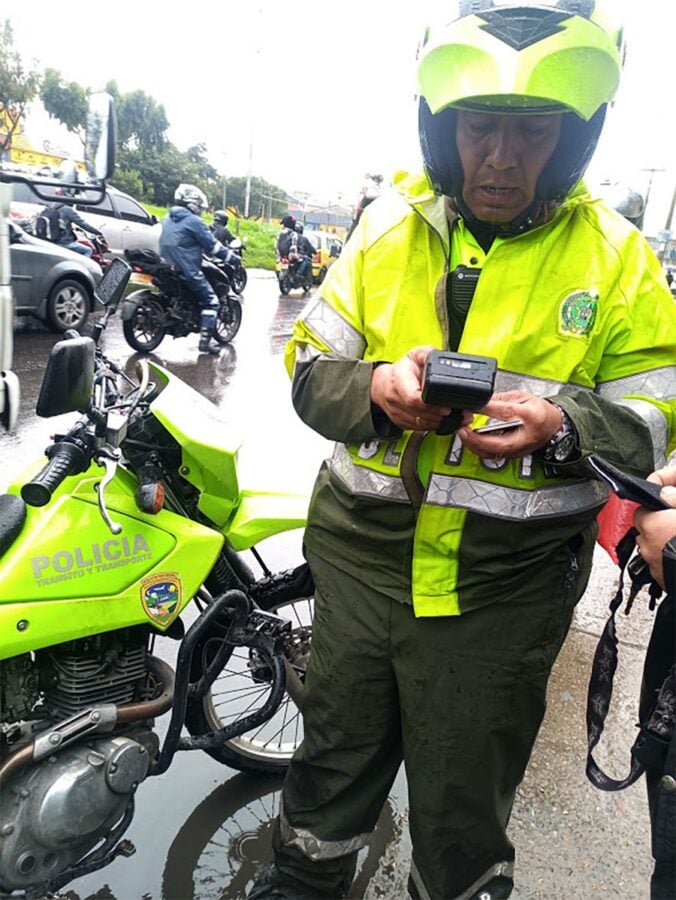 Se dispararon las multas de las cámaras salvavidas y de los accidentes de tránsito en Bogotá - Se dispararon las multas de las cámaras salvavidas y de los accidentes de tránsito en Bogotá