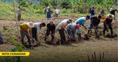 - Las2orillas.co: Historias, voces y noticias de Colombia