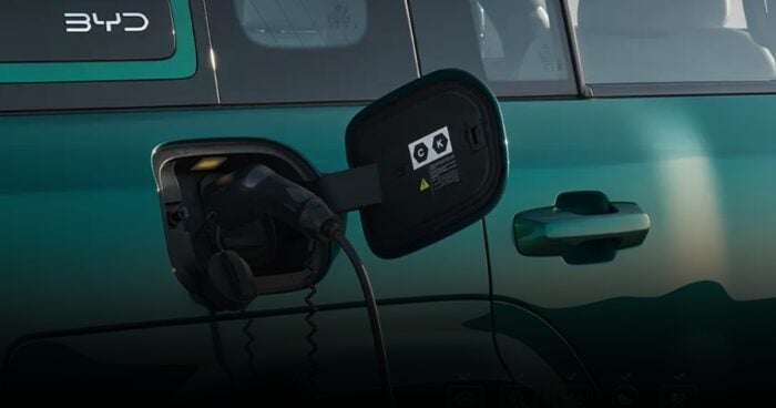 Así es la nueva camioneta de BYD que combina gasolina y electricidad para andar hasta 1.015 kms con una sola carga - Así es la nueva camioneta de BYD que combina gasolina y electricidad para andar hasta 1.015 kms con una sola carga