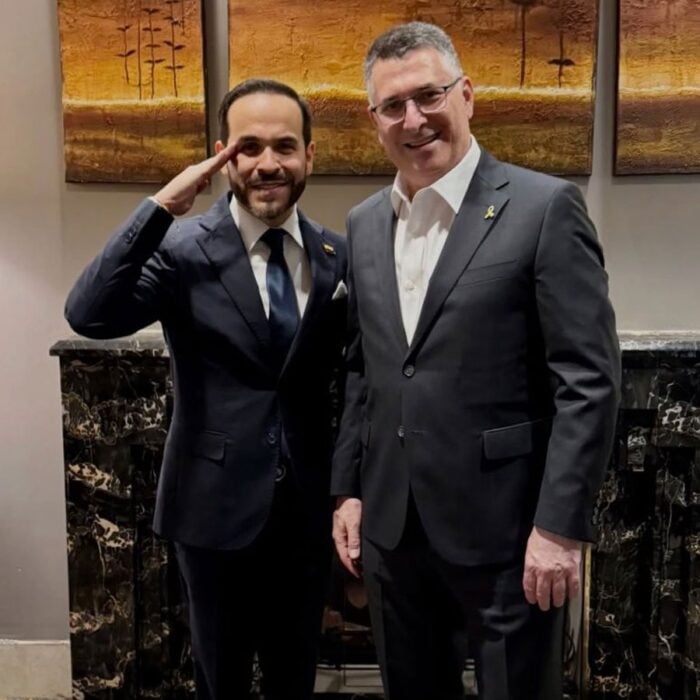 La promesa cumplida de De la Espriella reabriendo embajada en Jerusalén a donde llega una Gilinski Abelardo de La Espriella y Gideon Sa´ar