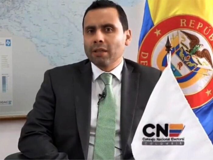 El asesor del ministro Lara a quien por orden del Presidente le cancelaron el contrato a 7 días de iniciarlo - El asesor del ministro Lara a quien por orden del Presidente le cancelaron el contrato a 7 días de iniciarlo