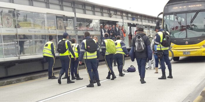 La guerra de TransMilenio contra 262 mil colados diarios que deja una pérdida anual de 5.000 millones - La guerra de TransMilenio contra 262 mil colados diarios que deja una pérdida anual de 5.000 millones