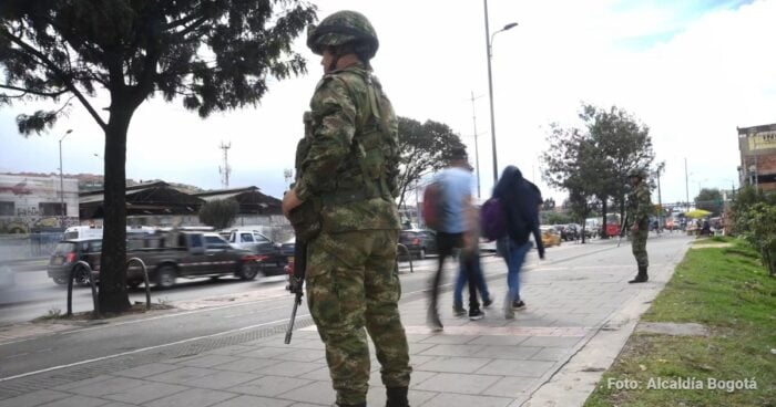El pulso entre el presidente De la Espriella y el alcalde Galán por la militarización de Bogotá - El pulso entre el presidente De la Espriella y el alcalde Galán por la militarización de Bogotá