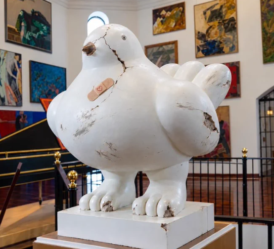 Quiénes le están dando la pelea a De la Espriella por ordenar el desmonte de más de 30 obras del Museo Nacional - Quiénes le están dando la pelea a De la Espriella por ordenar el desmonte de más de 30 obras del Museo Nacional