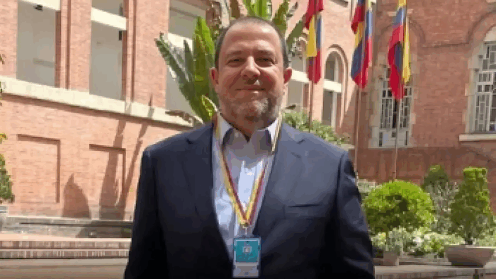 Paola Holguín puso en MinCultura a un uribista de la cuerda de José Obdulio Gaviria, investigado por abuso sexual - Paola Holguín puso en MinCultura a un uribista de la cuerda de José Obdulio Gaviria, investigado por abuso sexual