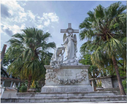 El cementerio de mármol en Medellín que esconde tumbas de millonarios y expresidentes - El cementerio de mármol en Medellín que esconde tumbas de millonarios y expresidentes