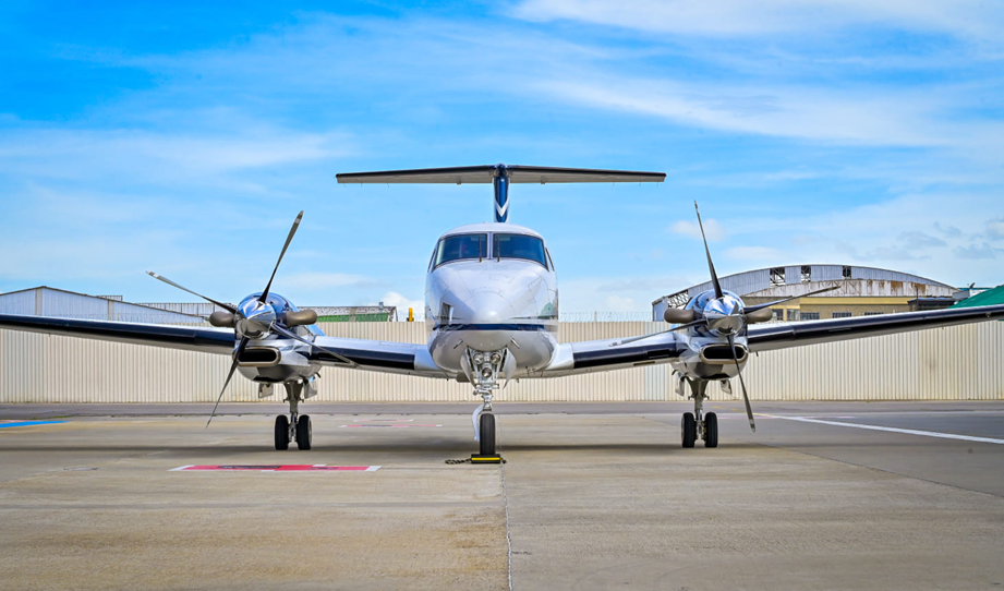 El piloto que lidera una empresa de aviación que se convirtió en la más grande de vuelos en helicópteros y jets privados - El piloto que lidera una empresa de aviación que se convirtió en la más grande de vuelos en helicópteros y jets privados