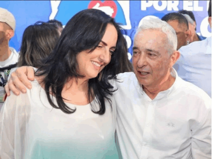  - Cabal se baja del uribismo y llega al partido que fundó el fallecido Rodolfo Hernández al que le cambia nombre y logo