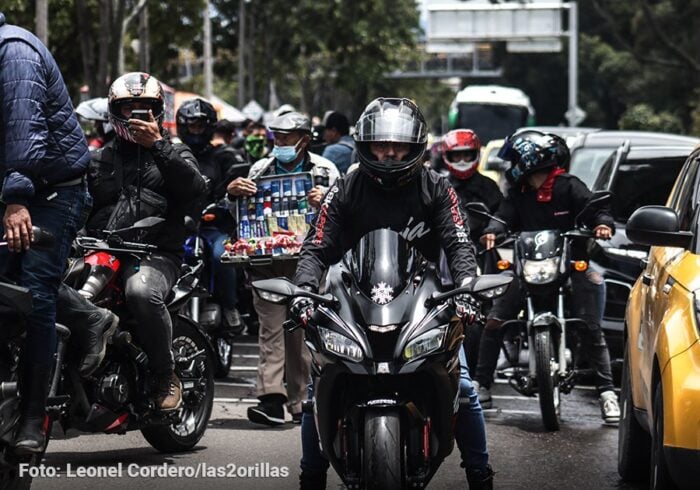 Bogotá restringe los parrilleros en motos durante Halloween en estos horarios y en estas vías - Bogotá restringe los parrilleros en motos durante Halloween en estos horarios y en estas vías