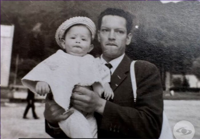 La triste niñez de Juan Roberto Vargas, director de Noticias Caracol: huérfano de papá y su mamá lo sacó sola adelante - La triste niñez de Juan Roberto Vargas, director de Noticias Caracol: huérfano de papá y su mamá lo sacó sola adelante